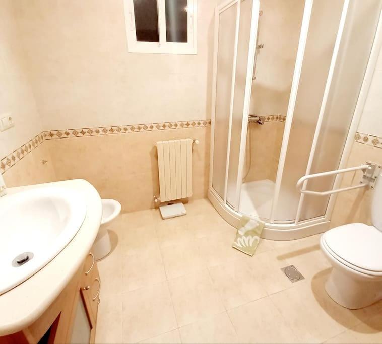 ビラノーバ・デ・アロウサRias Bajas Apartamento Con Jardinアパートメント エクステリア 写真